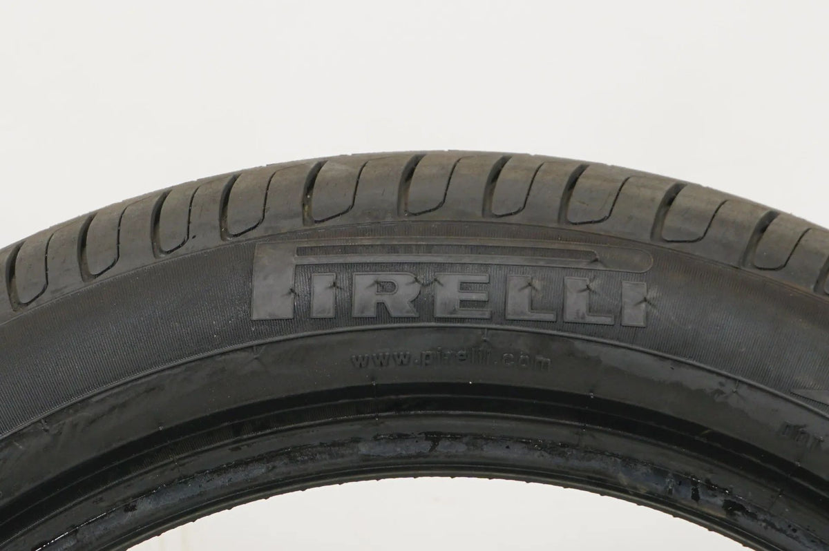 2 x Like New Summer Tires 235/50/20 inch Pirelli DOT17/18 MO Detailansicht 3