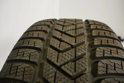 2x Pirelli winter tires 235 45 19 inch approx. 7 mm tread depth DOT18 MO