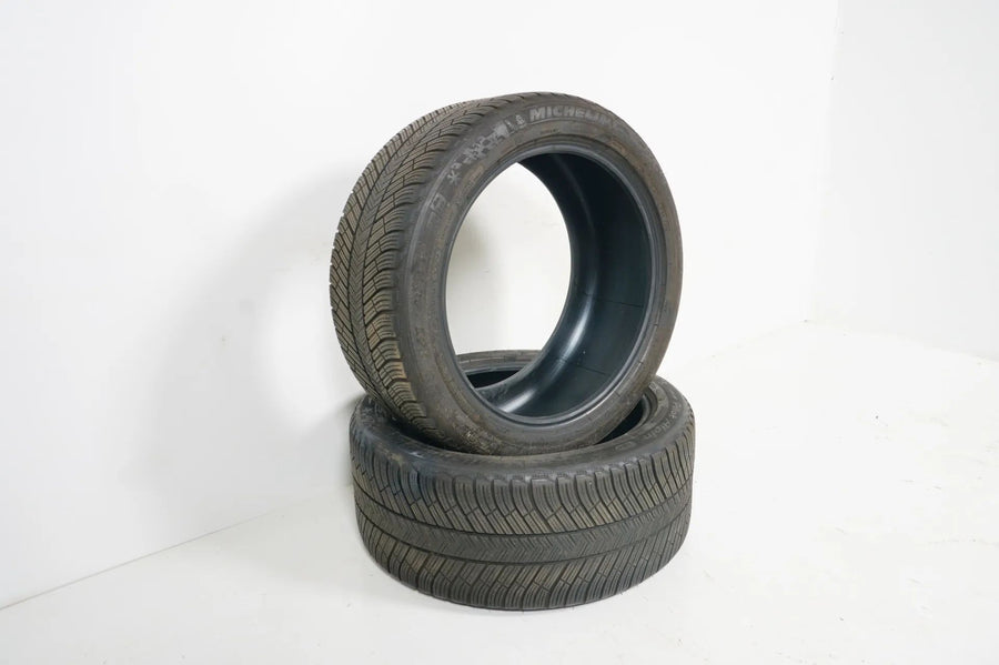 2x winter tires 265 40 19 inch Michelin Pilot approx. 5.5 - 6 mm MO