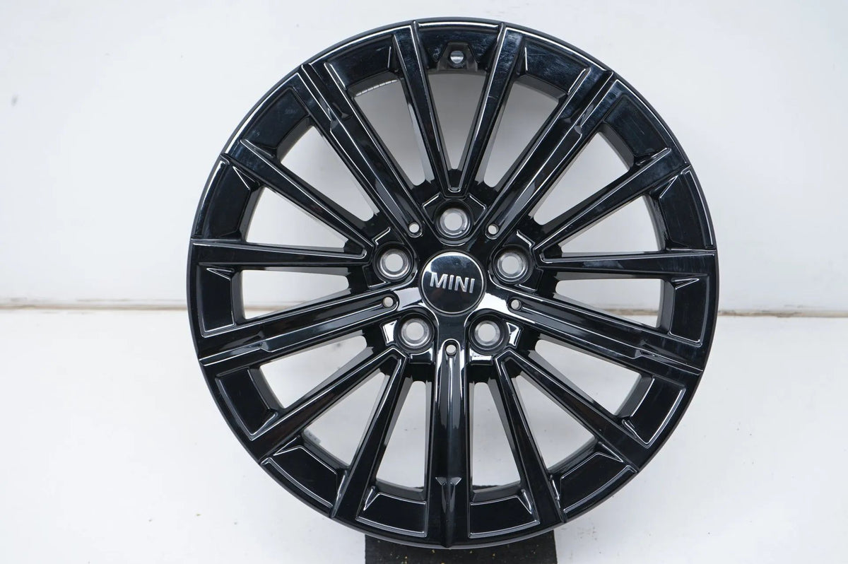 1 x BMW 2-serie Active U6 U06 lichtmetalen velg 17 inch 833 6891174 5A094B2
