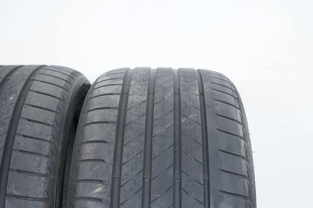 2x zomerbanden Bridgestone 285 35 20 inch R20 DOT21 ca.6mm MO Detailweergave 5