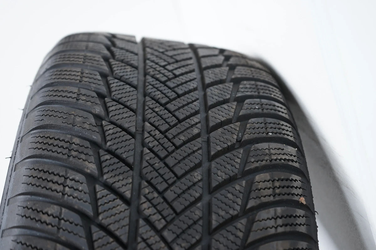 Mercedes GLA GLB H247 Winterräder Winterreifen 235 50 19 Zoll 8mm A2474011500 Vue détaillée 12