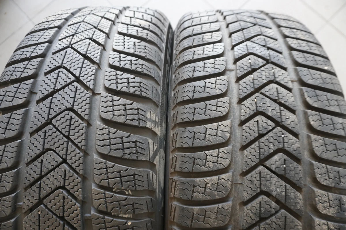 Original Mercedes C-Klasse W206 S206 Alufelgen Winterreifen 225 45 R18 2023 7mm Detailweergave 9