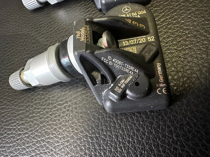 4x Original Mercedes A0009054104 Reifendrucksensoren RDK Sensoren