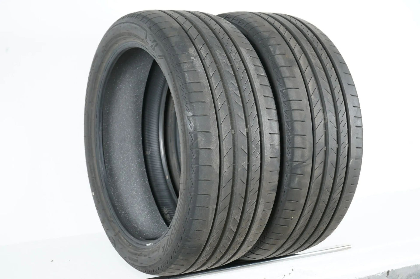 2x Bridgestone summer tires 275/40 22 inch BMW* DOT23 approx. 6mm tread depth