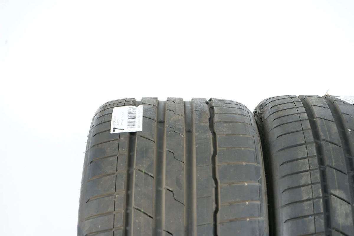2 x DEMO Sommerreifen Hankook 285 30 22 Zoll DOT23 AO Detailansicht 4