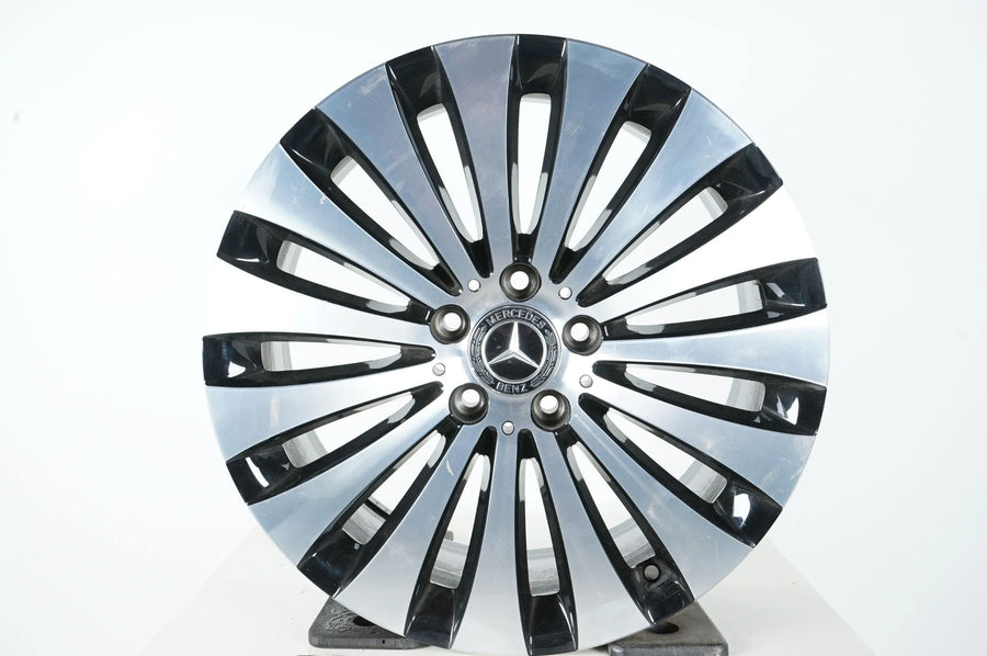 1x Mercedes E Klasse W213 Alufelge 18 Zoll A2134011500 8J ET43