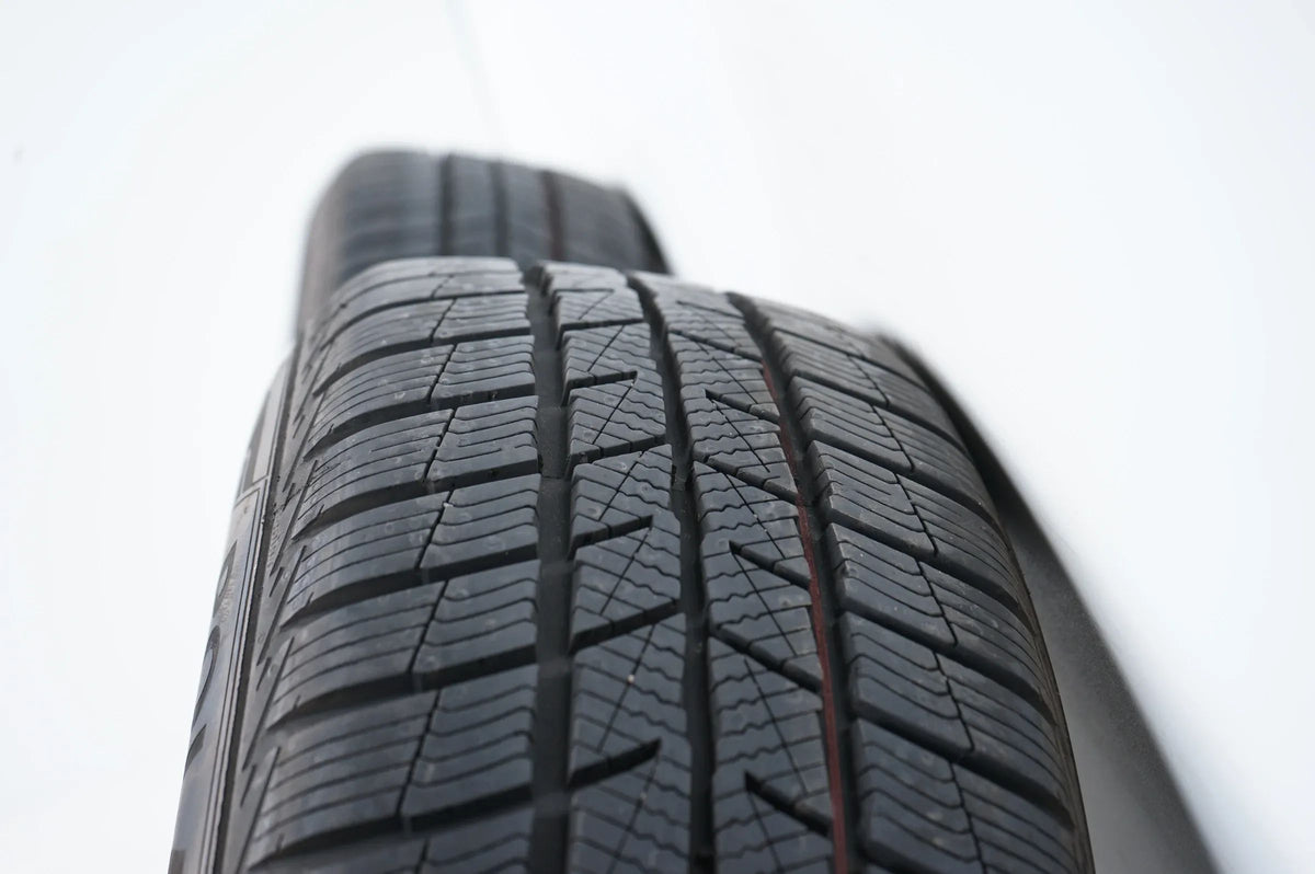 VW Volkswagen unbekannt Winterräder Winterreifen 215 60 16 Zoll Detailansicht 10