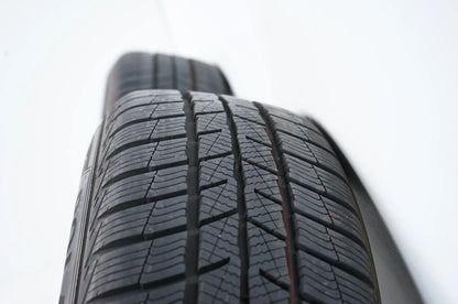 VW Volkswagen unbekannt Winterräder Winterreifen 215 60 16 Zoll
