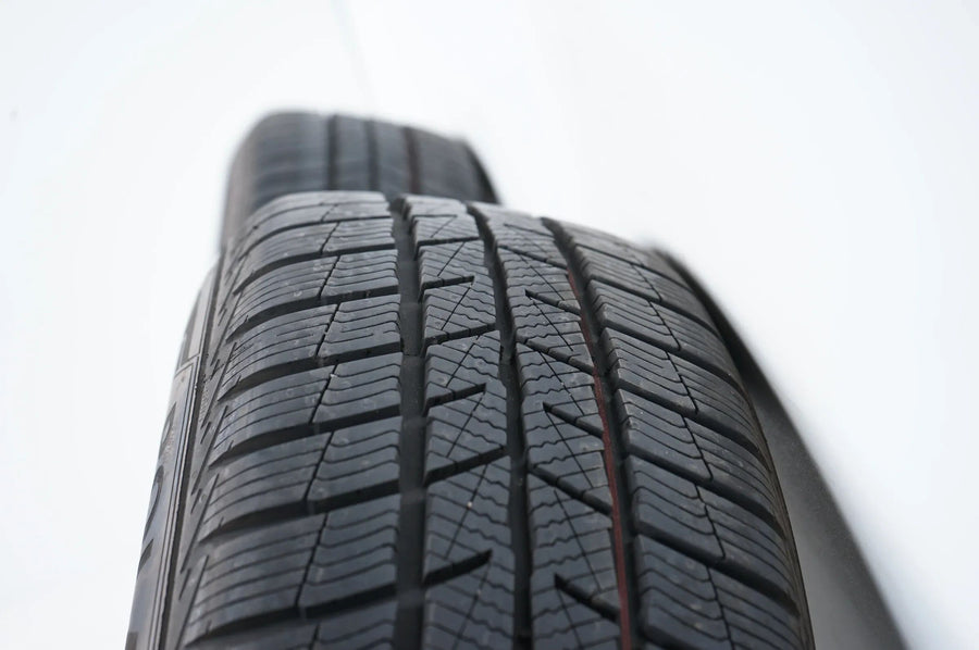 VW Volkswagen unbekannt Winterräder Winterreifen 215 60 16 Zoll