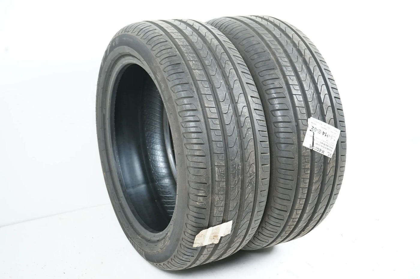 2 x Sommerreifen Pirelli 245 45 18 Zoll DOT22/17 ca.6mm MO