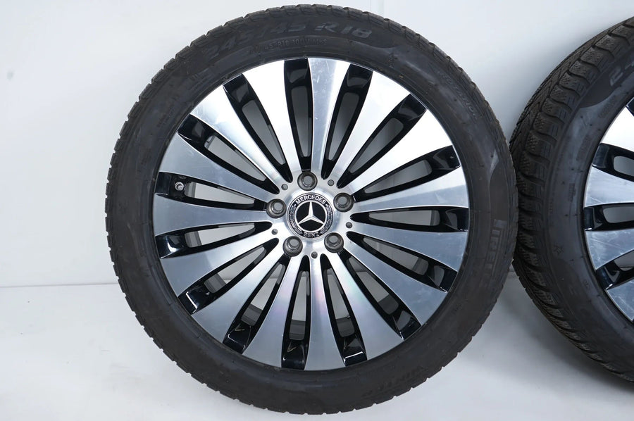 Cerchi invernali con pneumatici invernali Mercedes Classe E W213 da 18 pollici Sport