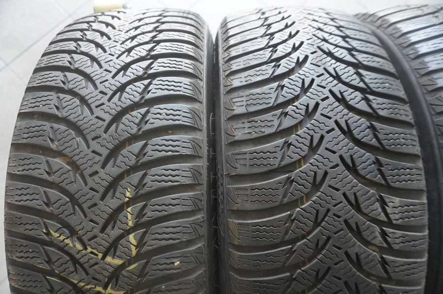 Hyundai i30 PD Kia Ceed CD Stahl Felgen Winterreifen Winterräder 205 55 R16