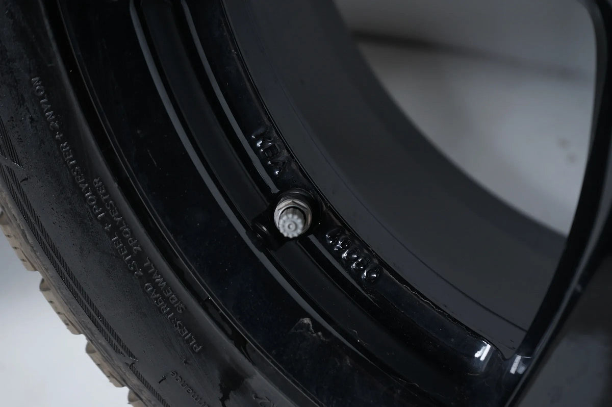 Kia Optima Winterräder Winterreifen 235 45 18 Zoll 5x114 Detailansicht 12