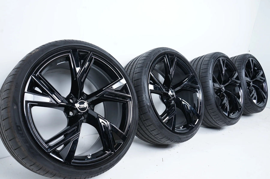 Like New Audi RS6 4K C8 Summer Wheels Summer Tires 285 30 22 Inch 4K0601025DH