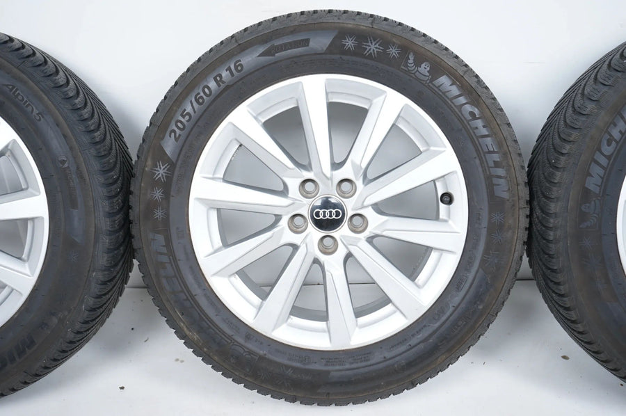 Audi A1 GB Winterräder Winterreifen 205 60 R16 82A601025C 7mm