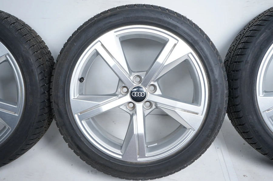 Neu Audi A1 GB Winterräder Winterreifen 215 45 17 Zoll 82A601025G