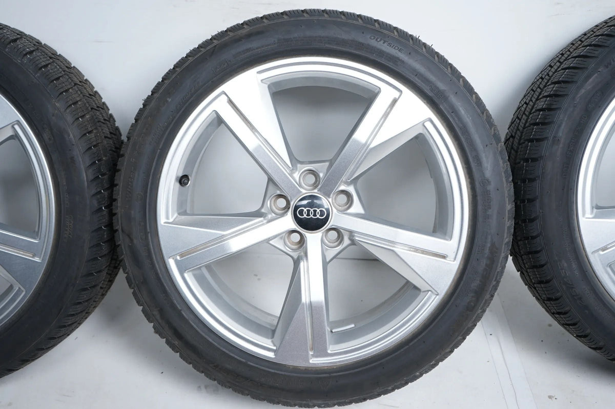 Neu Audi A1 GB Allwetterräder mit neuen Allwetterreifen 215 45 17 Zoll 82A601025G Detailansicht 6