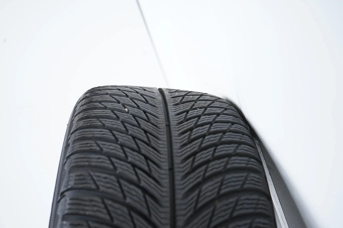 Mercedes C Klasse W206 Hybrid Winterräder Winterreifen 17 Zoll Detailansicht 12
