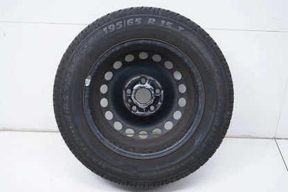 1 roue de secours 195/65/15 pouces, 5 trous, diamètre inconnu, diamètre DOT18 d'environ 6 mm