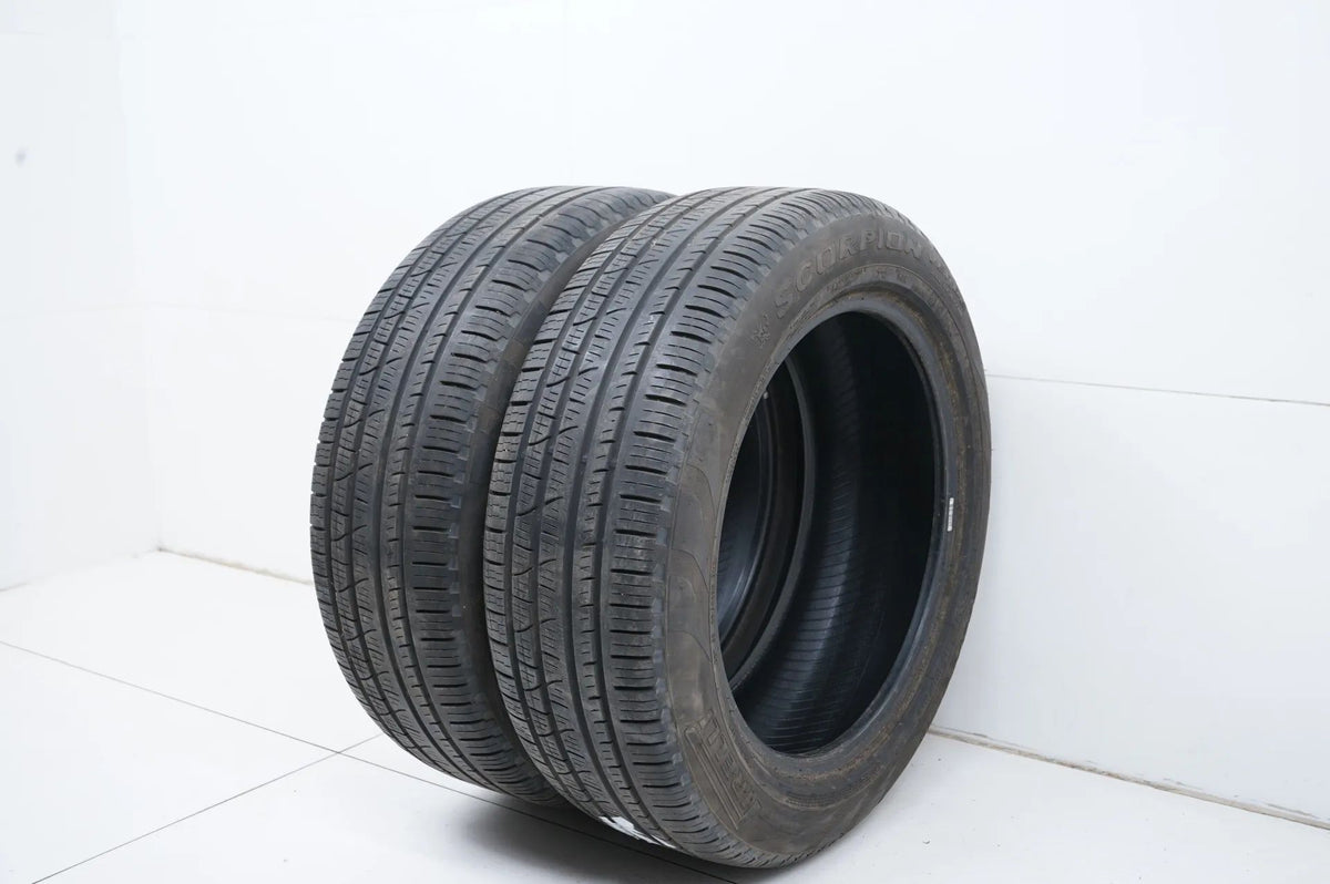 2 x Pirelli summer tires 235 55 19 inch DOT15 MO approx. 4 mm RFT Detail view 3