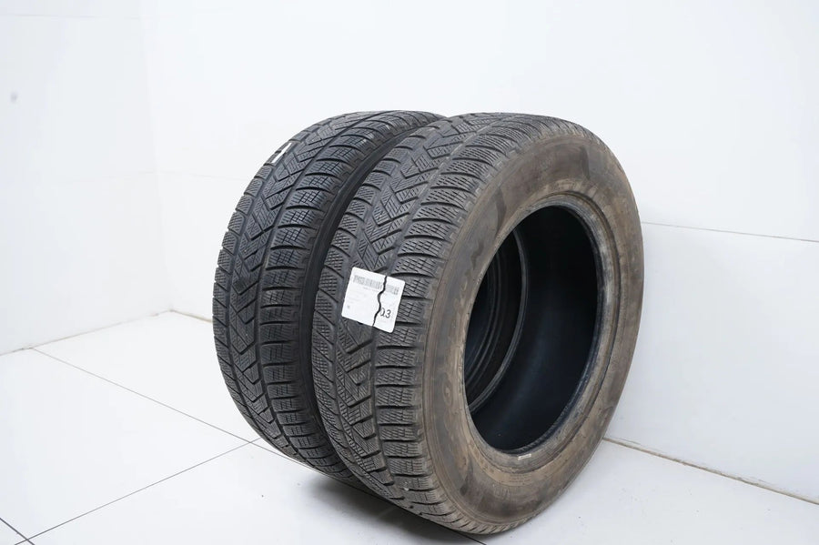 2x Winterreifen Pirelli 235 65 17 Zoll DOT20 MO ca.4 mm