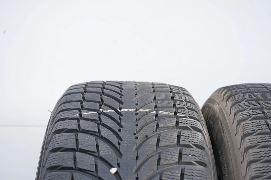 2x Michelin winter tires 235 65 17 inch DOT18 MO approx. 5 mm tread depth