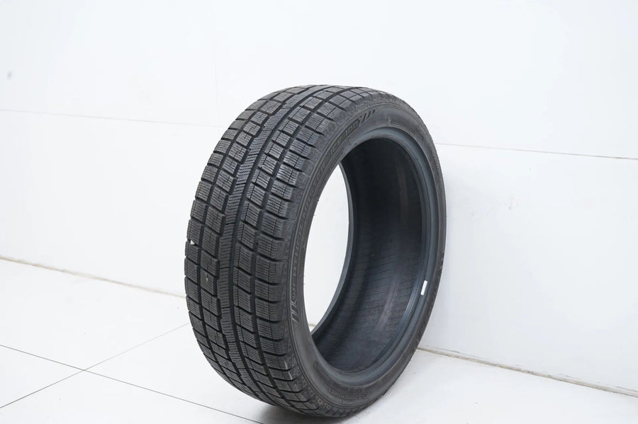 1 x Winterreifen Cooper 225 45 18 Zoll DOT20 ca.7 mm