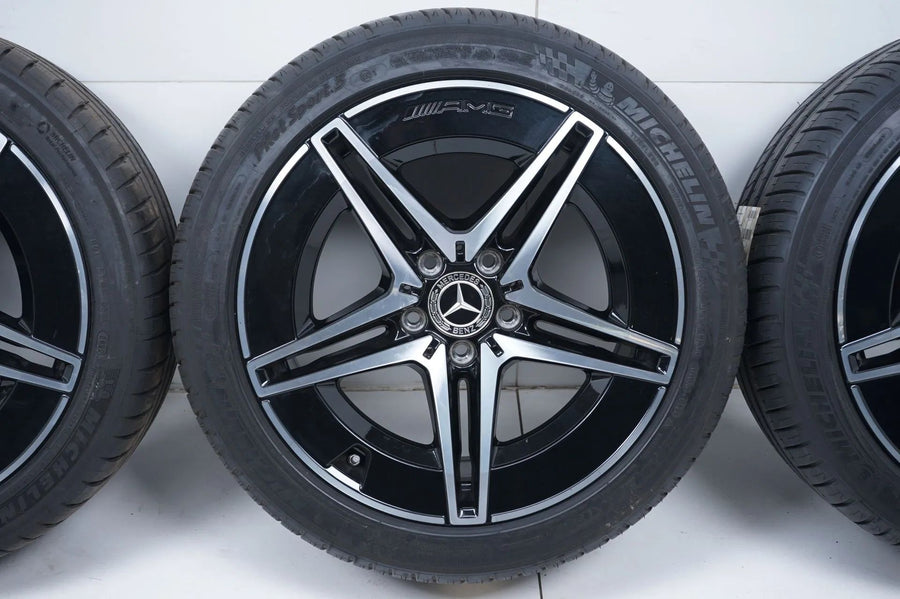 Mercedes C-Class Hybrid W206 AMG 18-inch summer wheels