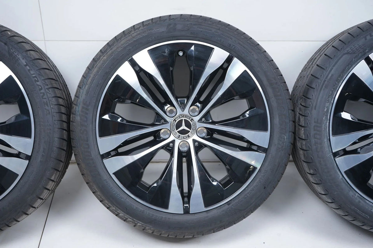 Pneus été neufs pour Mercedes Classe C W206, jantes été 18 pouces Vue détaillée 4