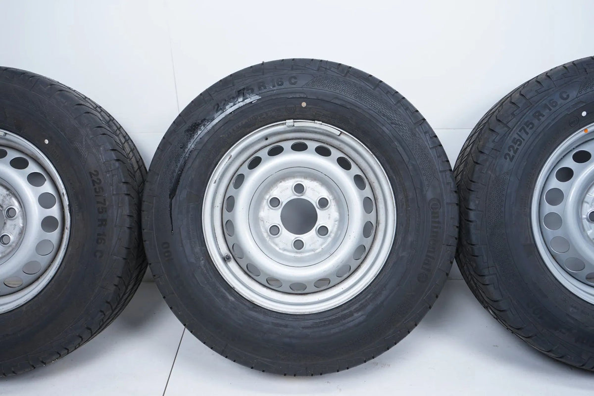 Mercedes Sprinter VW Crafter summer wheels 225 75 16C inch Detailansicht 4