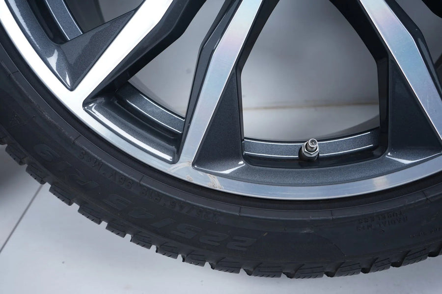 BMW X1 X2 F48 F39 zimní pneumatiky zimní kola 225 45 19 palců