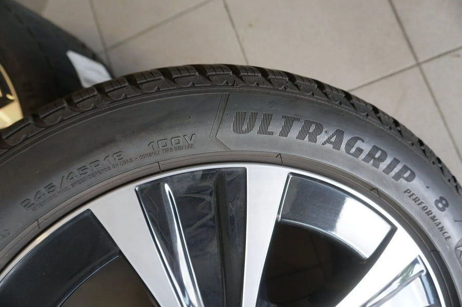 Jantes alliage d'origine Mercedes Classe E W213 Roues d'hiver Pneus d'hiver 245 45 R18