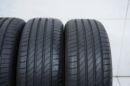 4 x pneus été Michelin Primacy 4 195 55 16 pouces DOT23 env.7mm
