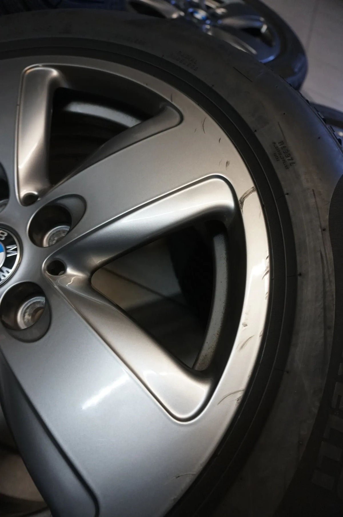 Original BMW 1 Series F40 2 Series Alloy Wheels Winter Wheels Winter Tires 195 60 R16 TPMS Detailansicht 3