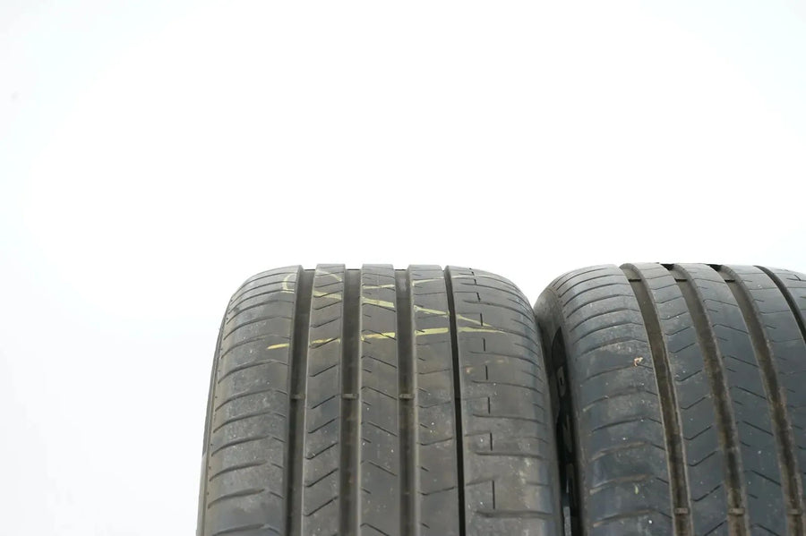 2x Pneus d'été Pirelli P Zero 275 40 22 pouces BMW* DOT22 env. 6mm