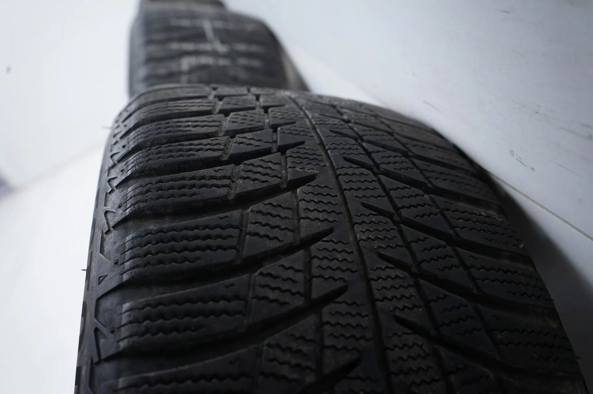 VW Volkswagen Seat winter wheels winter tires 205 55 16 inch 5Q0601027 Detailansicht 9