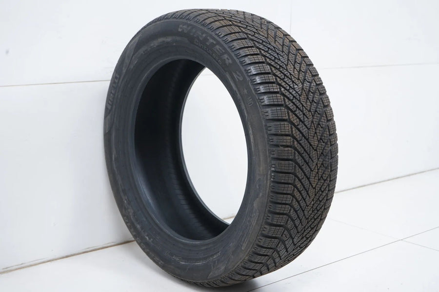1 x  Winterreifen Pirellli Cinturato Winter 225 55 18 Zoll DOT22 ca.8mm
