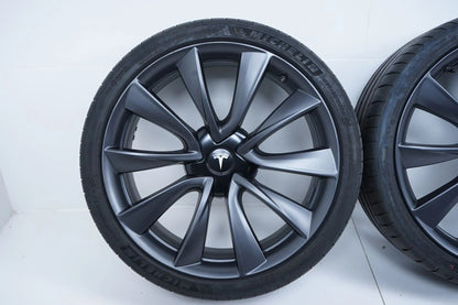 Tesla Model 3 summer tires, summer wheels 235/35/20 inch