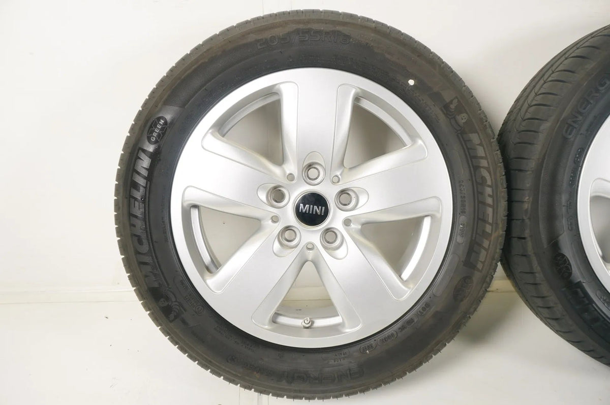 MINI Clubman F54 Sommerreifen Sommerräder 205 55 16 Zoll Detailansicht 3