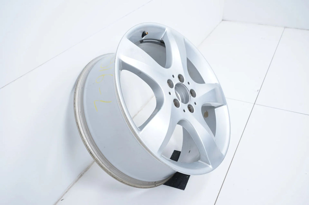 1 x Hliníkový disk Mercedesu třídy R W251 19 palců A2514013902 8J ET67 Detailní zobrazení 4