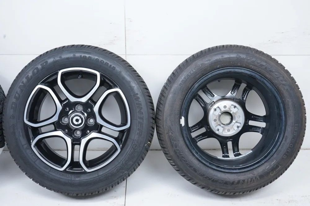 Smart W453 A453 Winterreifen Winterräder Alufelgen 15 Zoll Detailansicht 19