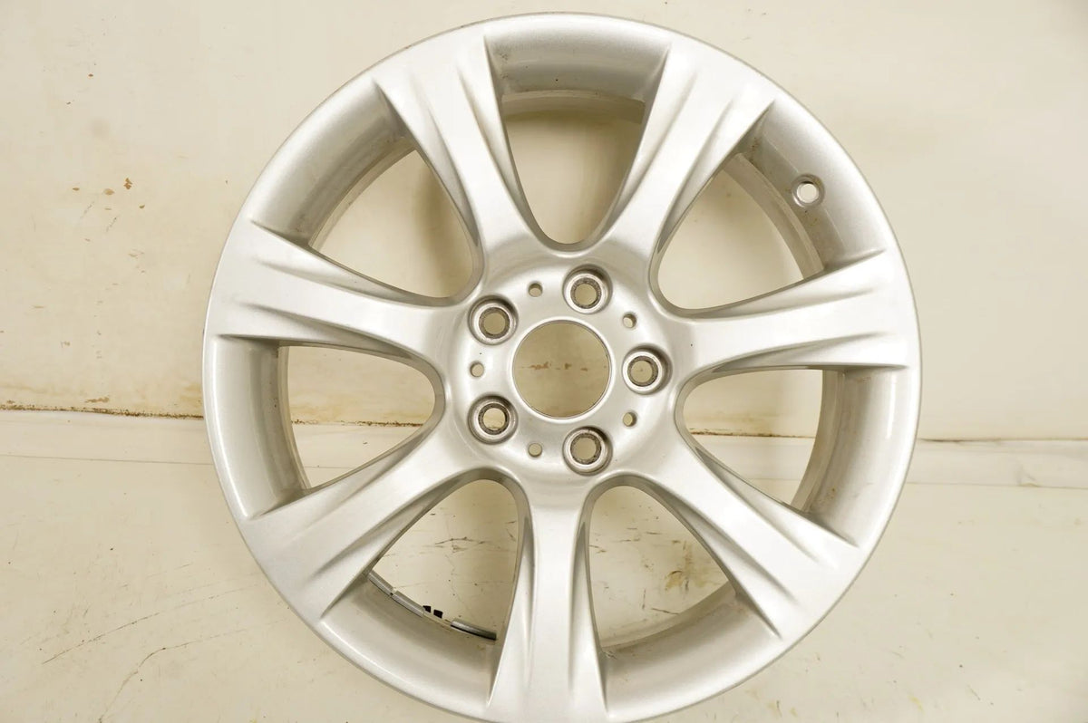 1 x hliníkový disk BMW řady 3 GT a 4 F30 F31 F32 F34 18 palců 396 6796246 8J Detailní zobrazení 2