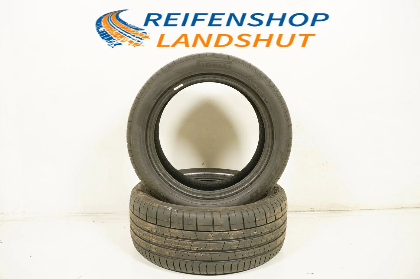 2 x Summer tires 265 45 18 inch Pirelli P Zero DOT19 approx. 6 mm