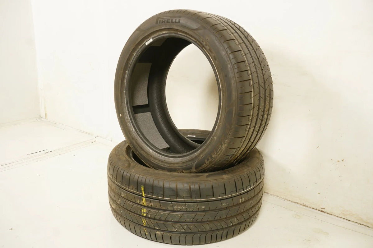 2x New Demo Summer Tires 285 40 19 inch Pirelli P Zero DOT20 MO Detail view 4