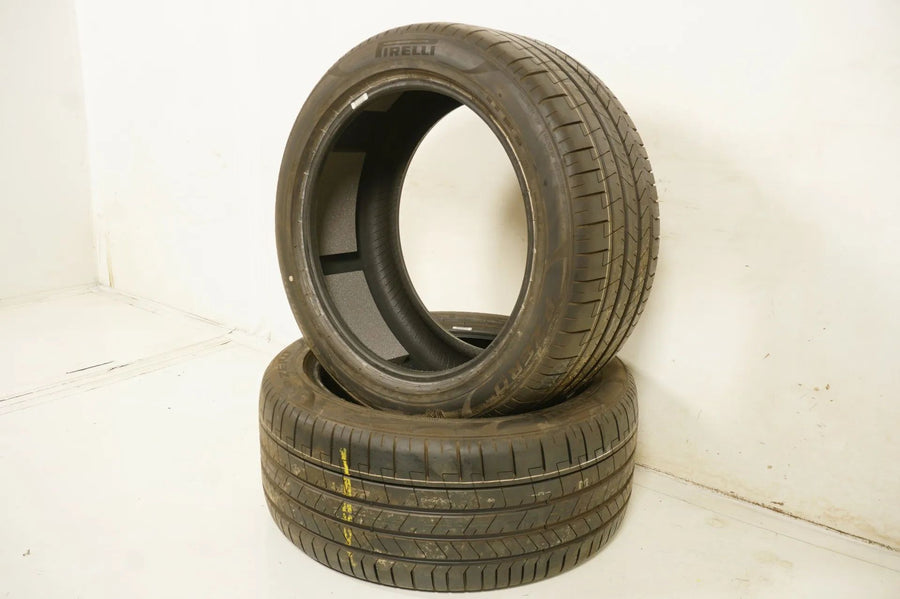 2x New Demo Summer Tires 285 40 19 inch Pirelli P Zero DOT20 MO