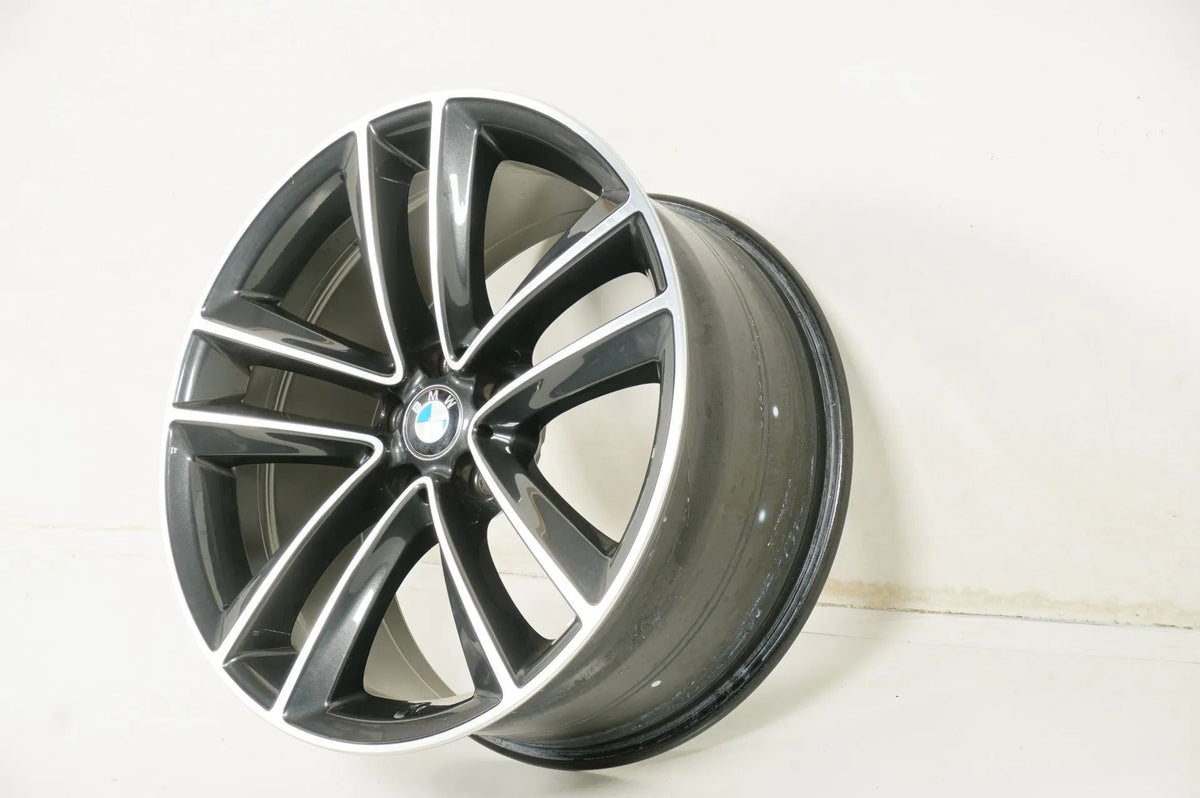 1 x BMW 6-serie GT 7-serie G11 G12 G32 lichtmetalen velg 19 inch 630 6887592 9,5J Detailweergave 3
