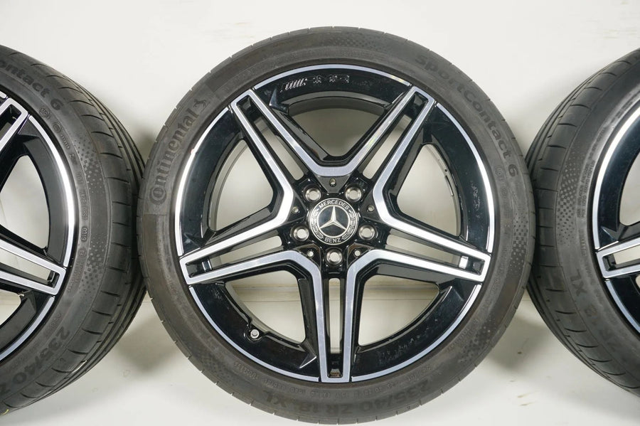 Mercedes A35 W177 Winterräder mit neuen Winterreifen 235 40 18 Zoll