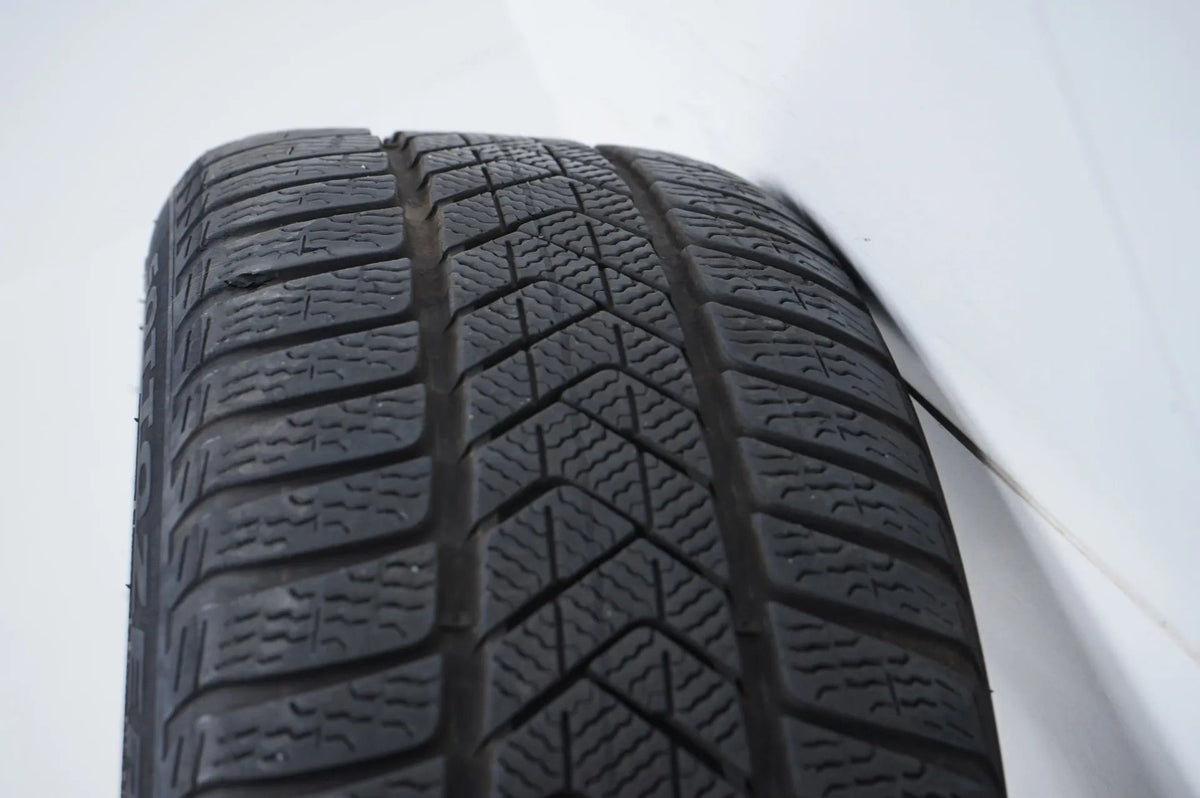 Mercedes C-Class W206 winter tires/wheels 225/45/18 inch Detailansicht 13