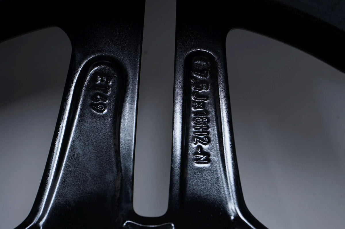 Mercedes A B Klasse W177 B247 Allwetterräder mit neuen Allwetterreifen 18 Zoll